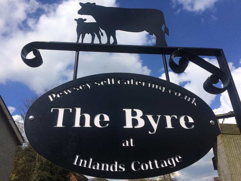 Centre Village 2 Bedroom Cottage - The Byre Pewsey Екстер'єр фото